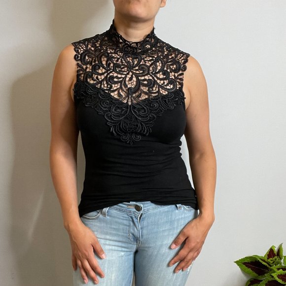 HOST PICK*Arianne Teri Floral High Collar Top -M- - Picture 7 of 11